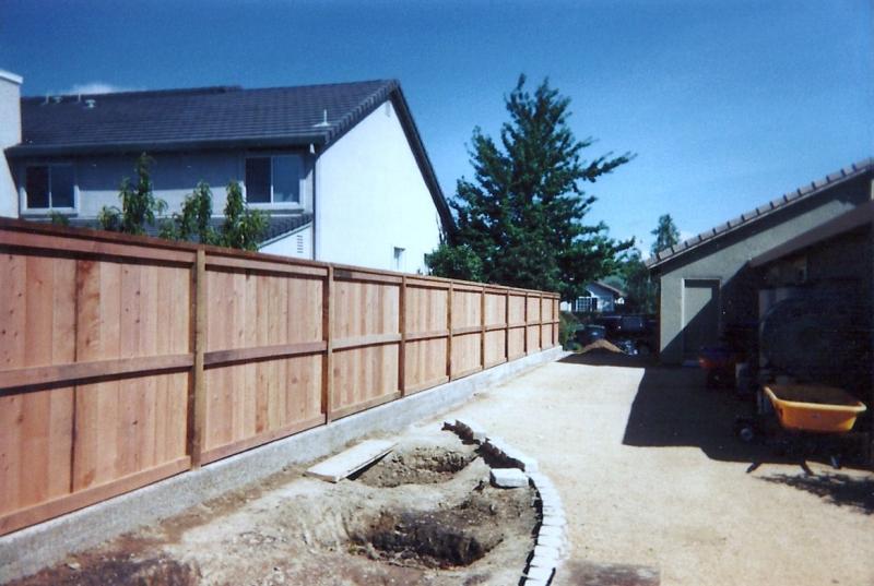 Fence on Concrete wall